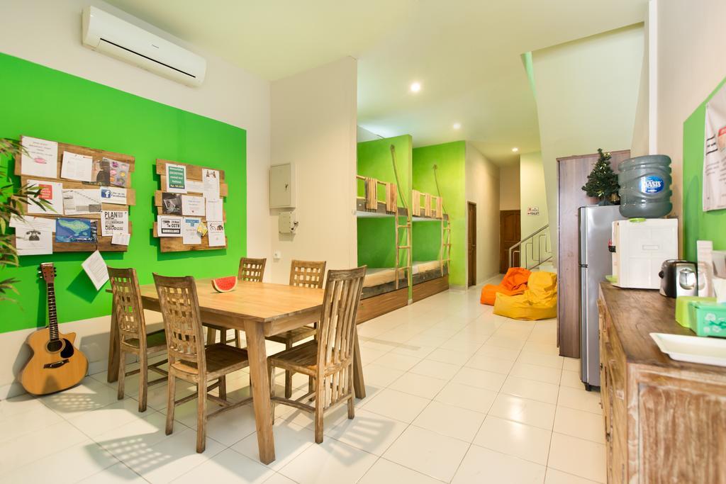 The Eco-Living Hostel 덴파사르 외부 사진